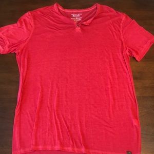 Men’s Lucky Brand t-shirt